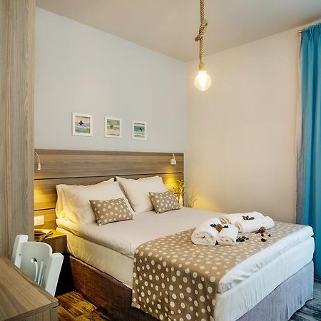 Beachside Apartment In Plakias Centre! Exterior photo